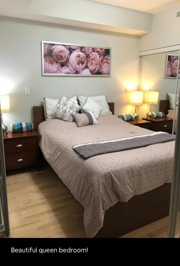 Beautiful Unit In Heart Of Downtown Torontoアパートメント エクステリア 写真